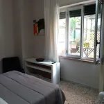 לינה וארוחת בוקר Sansevero 4*